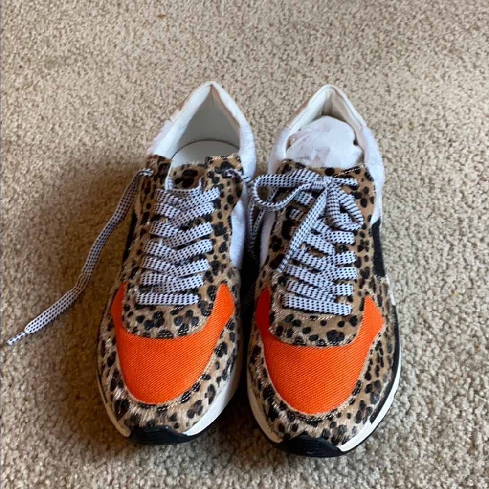 NIB Vici dolls Willow sneakers